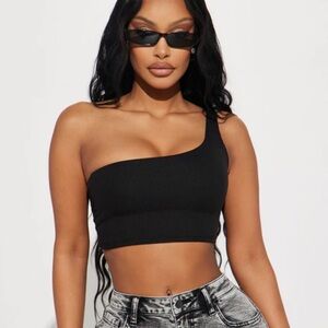 NWT Zara One Shoulder Crop Top Black - Size Medium